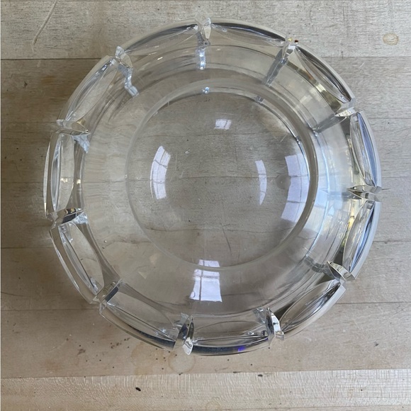 Stunning Cut Crystal Bowl 5-1/4” tall x 7-7/8” wide - Picture 3 of 3